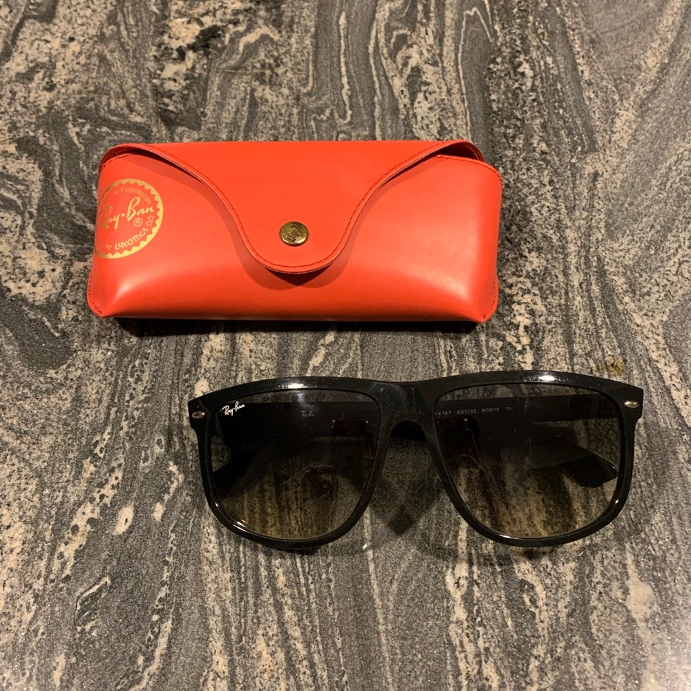 Ray-Ban Women’s Sunglasses
